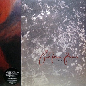 Cocteau Twins - Tiny Dynamine / Echoes In A Shallow Bay 